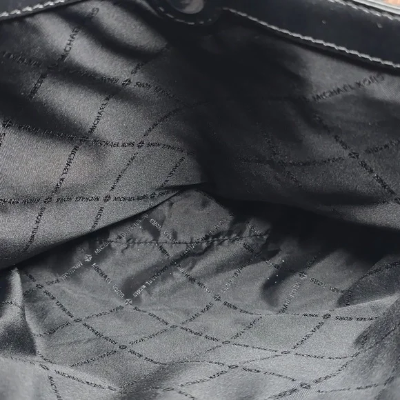 Michael Kors Cindy Dome Satchel Black Gray MK Monogram Crossbody Bag COA - Picture 7 of 13